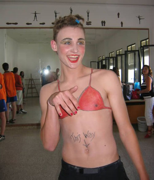 ТОП 20 странных нарядом мужчин