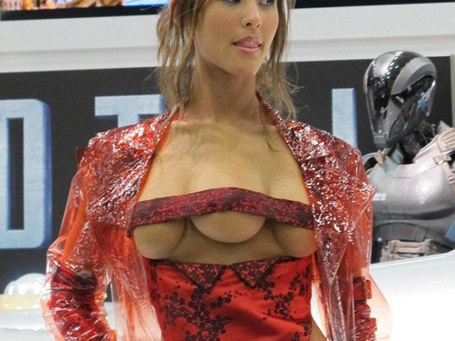 Girl with three boobs porn pix — img 2
