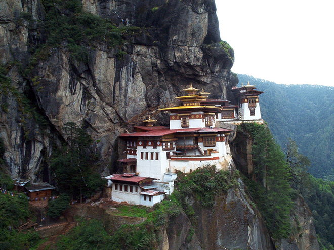 Монастырь Гнездо Тигра, долина Паро, Бутан