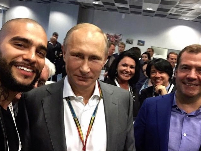 Звездные селфи