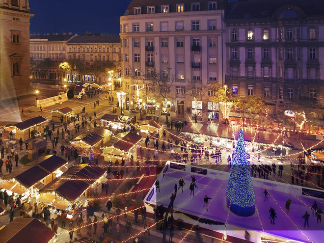 Різдвяні ярмарки: Adventi &Uuml;nnep a Bazilik&aacute;n&aacute;l