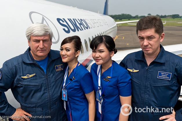 Гибель российского самолета Sukhoi SuperJet-100. Новая версия трагедии в Индонезии. Гибель российского самолета Sukhoi SuperJet-100. Новая версия трагедии в Индонезии.