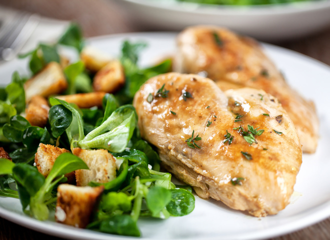 Салат з курячої грудки і помело: смачний рецепт