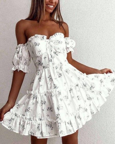 Міні-сукня з квітковим принтом на випускний