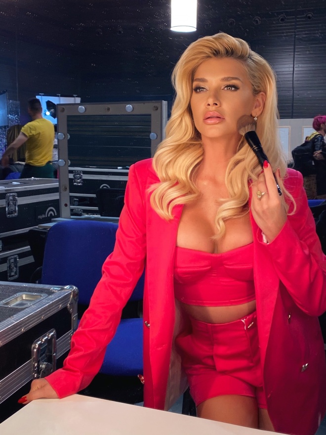 Міша Романова