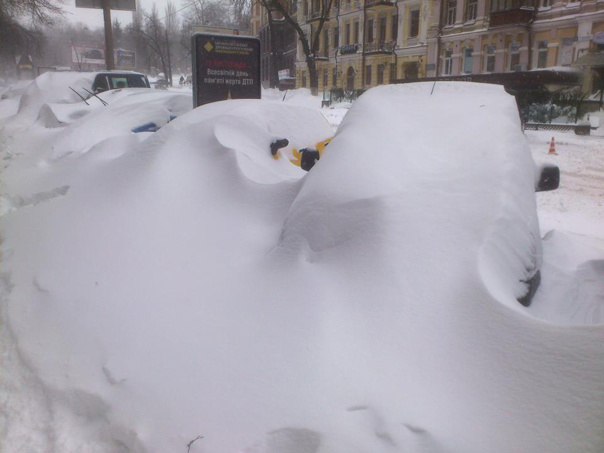 Небольшой снегопадик в Киеве