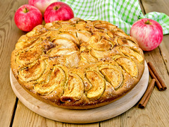 Как приготовить шарлотку с корицей