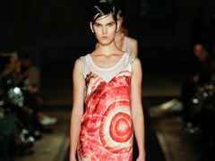 Полина Парк на показе Givenchy весна-лето 2017