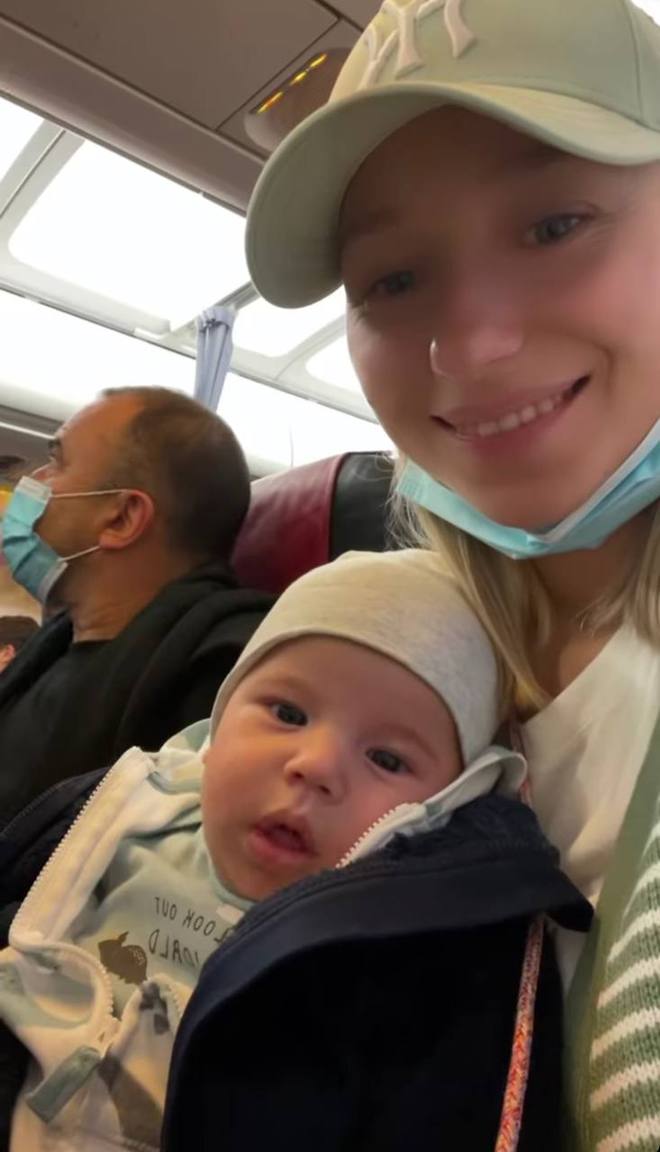 Виктор Павлик с женой и сыном