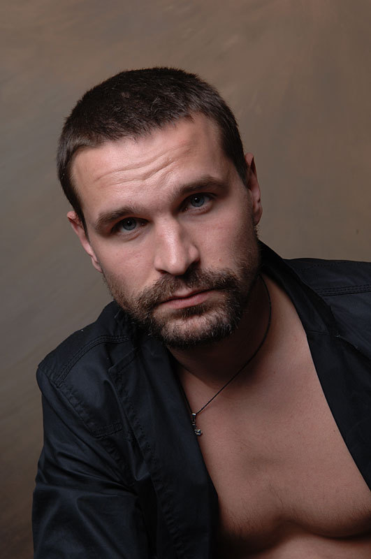 Виктор Добронравов