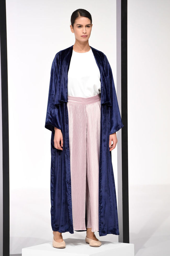 Бархатные вещи на осень 2017