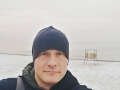 Вячеслав Узелков