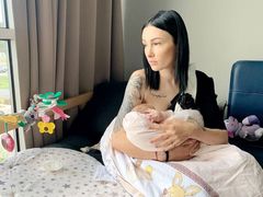 Анастасія Приходько з дітьми