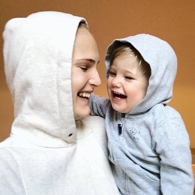 Алла Костромічова з сином