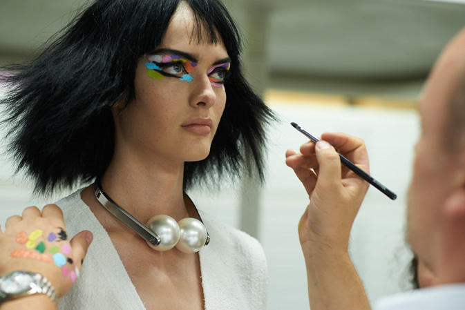 створення макіяжу в стилі Chanel