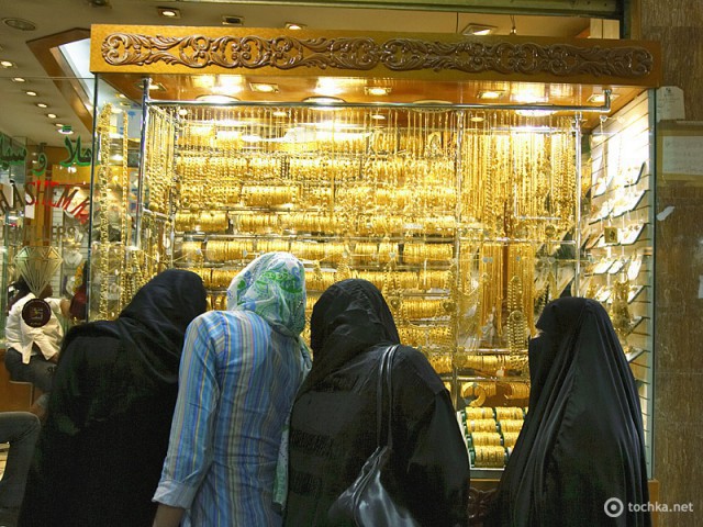 Де купити золото за кордоном