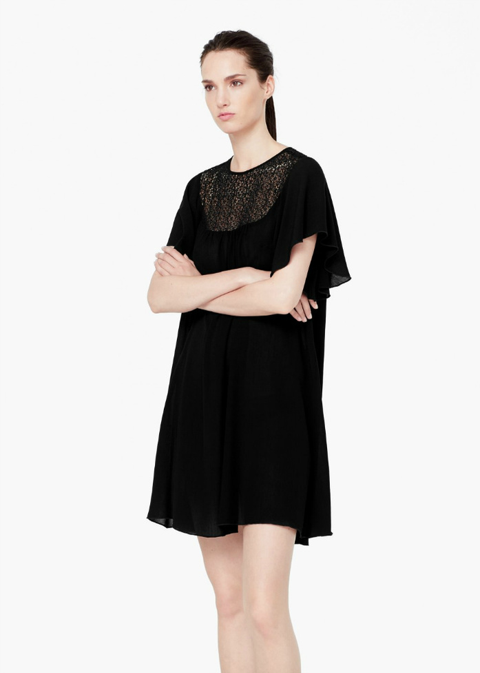 Street style идеи для новогоднего образа: шопинг