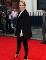 Як носити кейп: 40 стильних образів Як носити кейп: 40 стильних образів