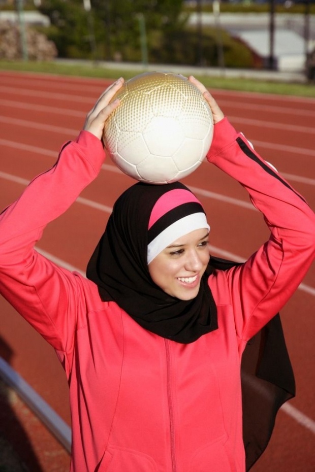 Первый спортивный хиджаб поступил в свободную продажу 