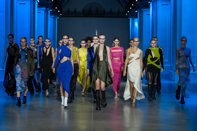 2WB на Ukrainian Fashion Week noseason sept 2021
