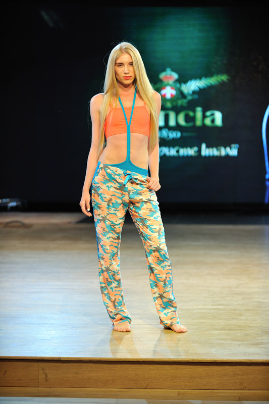 Odessa HOLIDAY FASHION WEEK: ANNANGEL