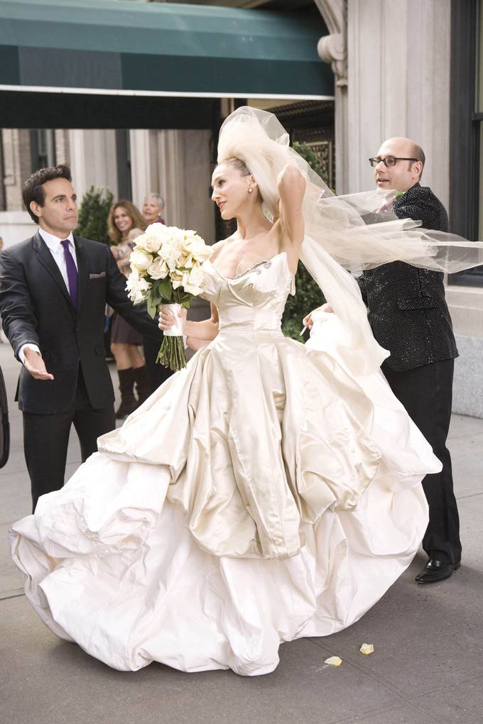 Лучшие образы Кэрри Брэдшоу: свадебное платье Vivienne Westwood