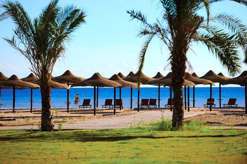 AMWAJ BLUE BEACH RESORT & SPA ABU SOMA 5*