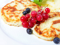 Как приготовить сырники: творожная выпечка