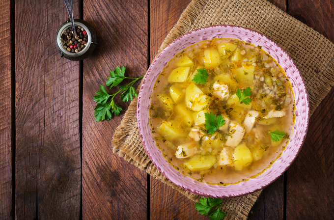 Гречаний суп з куркою: рецепт