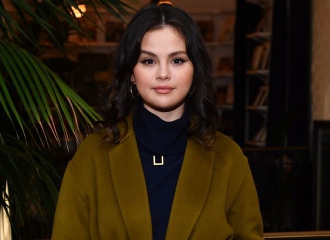 «Дорога юна я»: Селена Гомес написала листа собі молодшій