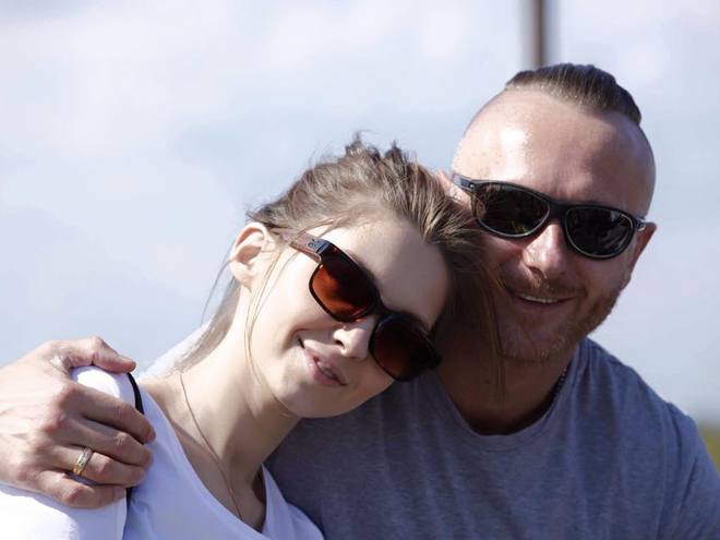 Ларсон и его жена