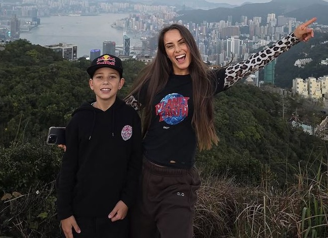 «Став на рік крутішим»: Мішина показала сина-іменинника в образі гонщика