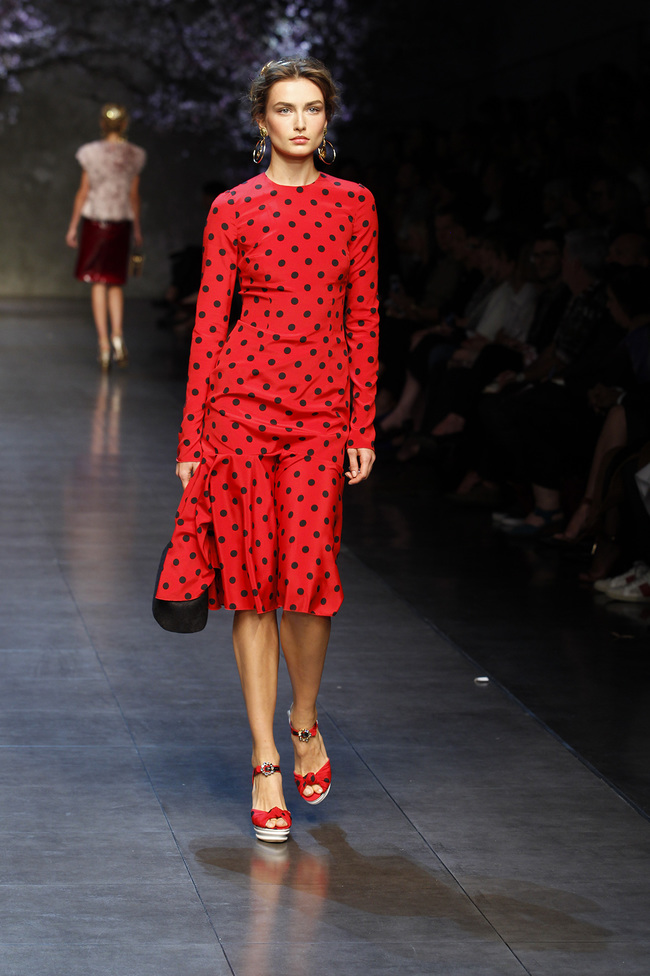 Платья в горошек