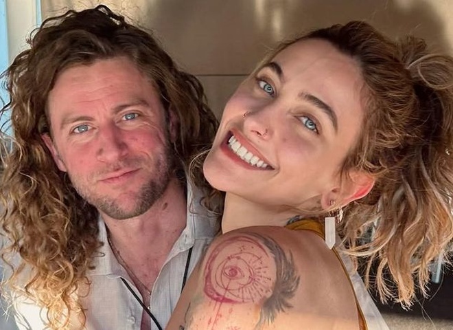 Дочка Майкла Джексона натякнула на заручини з бойфрендом