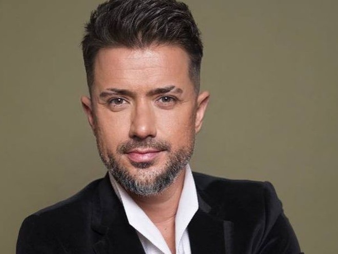 Ексчоловік Лорак відреагував на чутки, що він назавжди виїхав з України