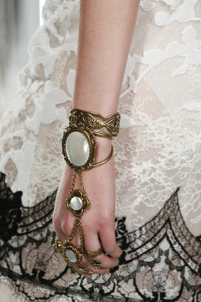 Модні браслети літо 2016: Rodarte