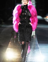 Dolce & Gabbana создает модные шубки