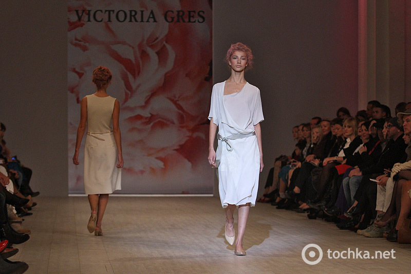 Показ VICTORIA GRES