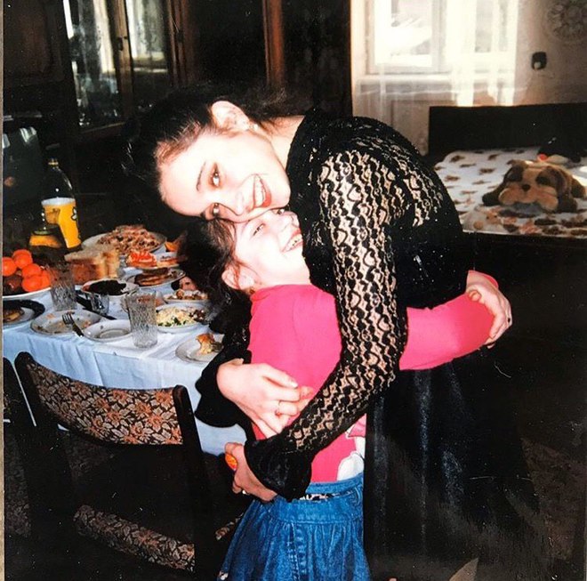 Лилия Ребрик с сестрой Юлианой