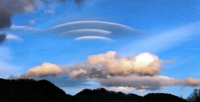 Живі камені, крижане волосся і багато іншого: 15 неймовірних феноменів природи