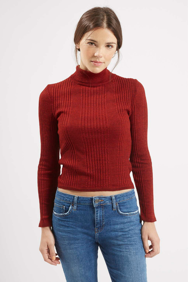 Street style идеи для новогоднего образа: шопинг