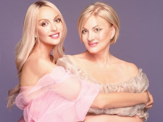 Оля Полякова с мамой Светланой