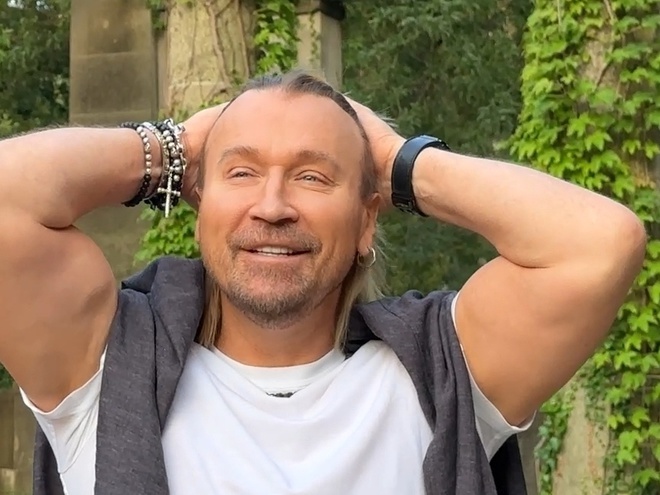 Вінник назвав двох артистів, які підтримали його після виїзду з України