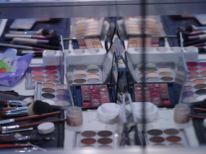 UFW AW 16/17. Второй день: бэкстейдж макияж