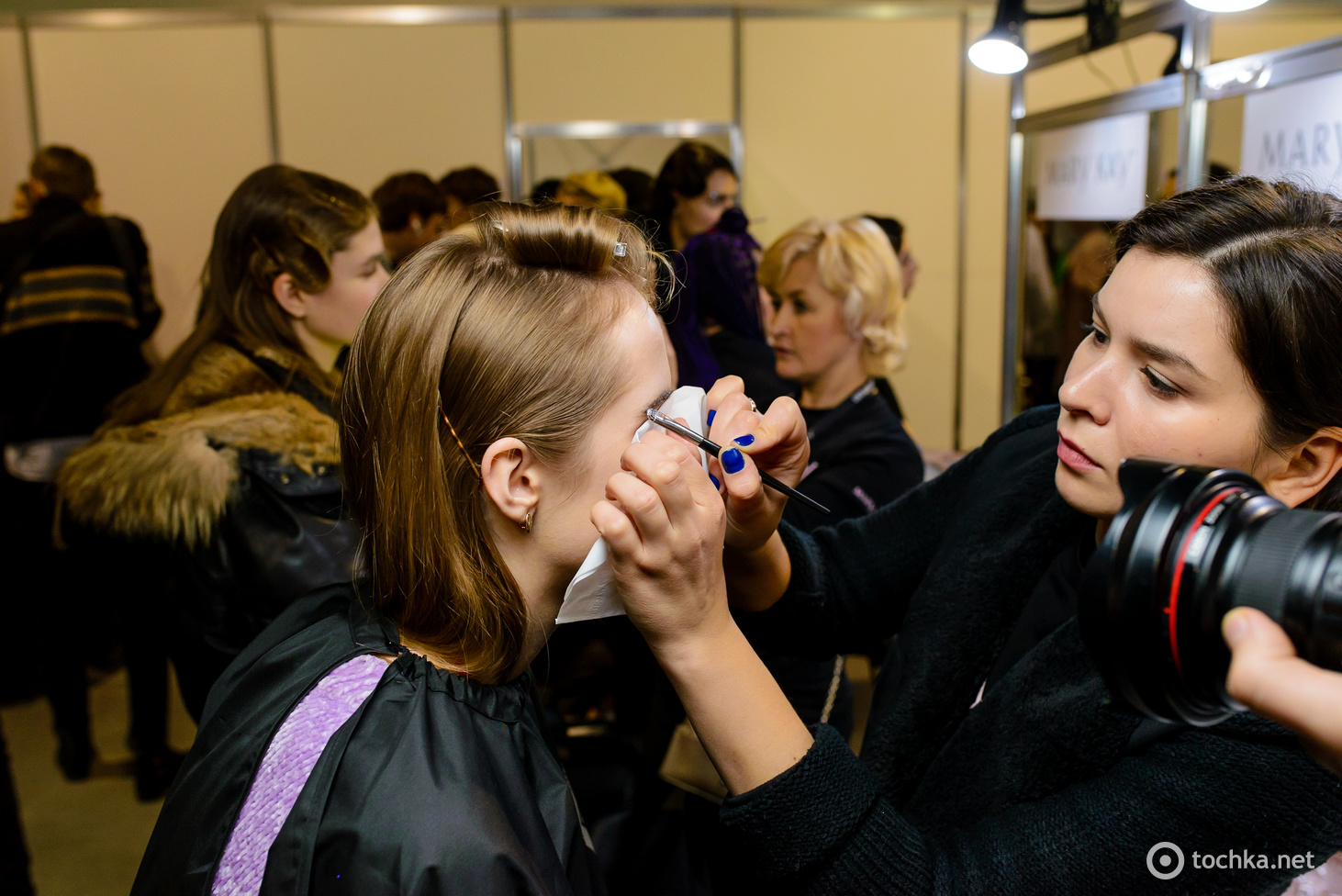 Backstage первого дня UFW FW 19-20