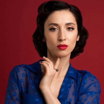 Анна Завальська