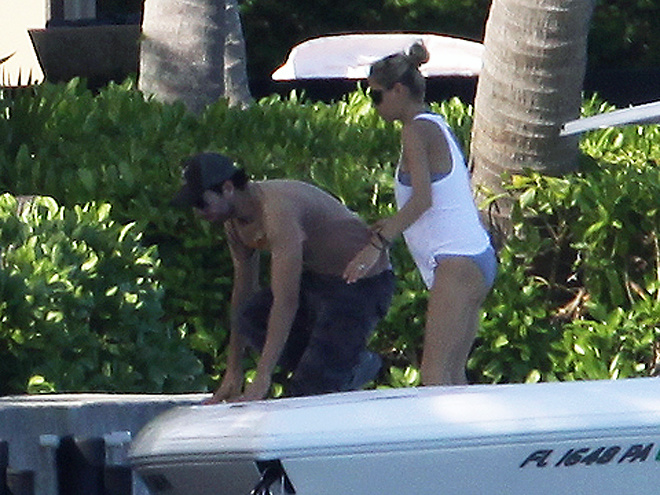 Анна Курнікова та Енріке Іглесіас