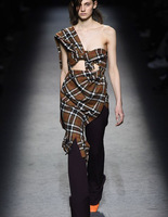 Модний принт осінь: забарвлення як у хустки