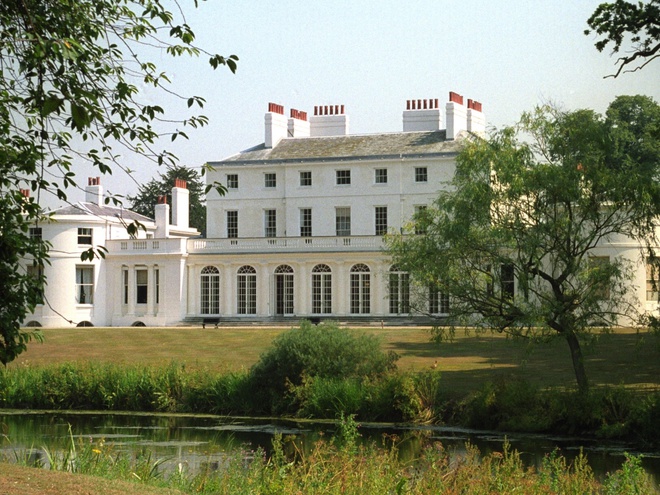 Фрогмор-хаус