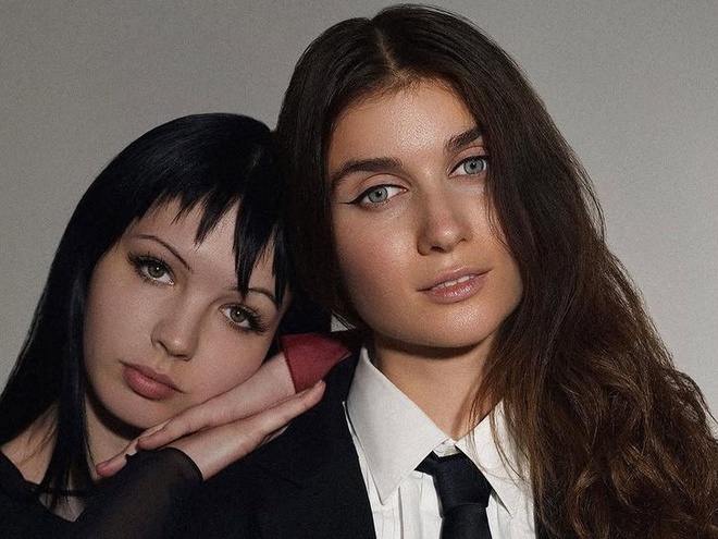 Кажанна відповіла на закиди, що вона перебуває в «рабстві» у Jerry Heil та її лейбла